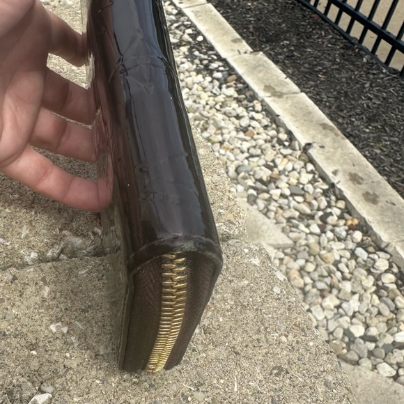 Louis Vuitton Brown Vernis Zippy Wallet - Picture 6 of 12